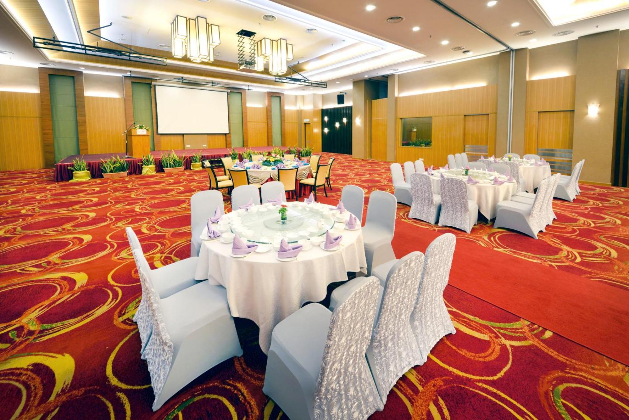 Grand Lexis Port Dickson Ξενοδοχείο Εξωτερικό φωτογραφία The ballroom of the hotel