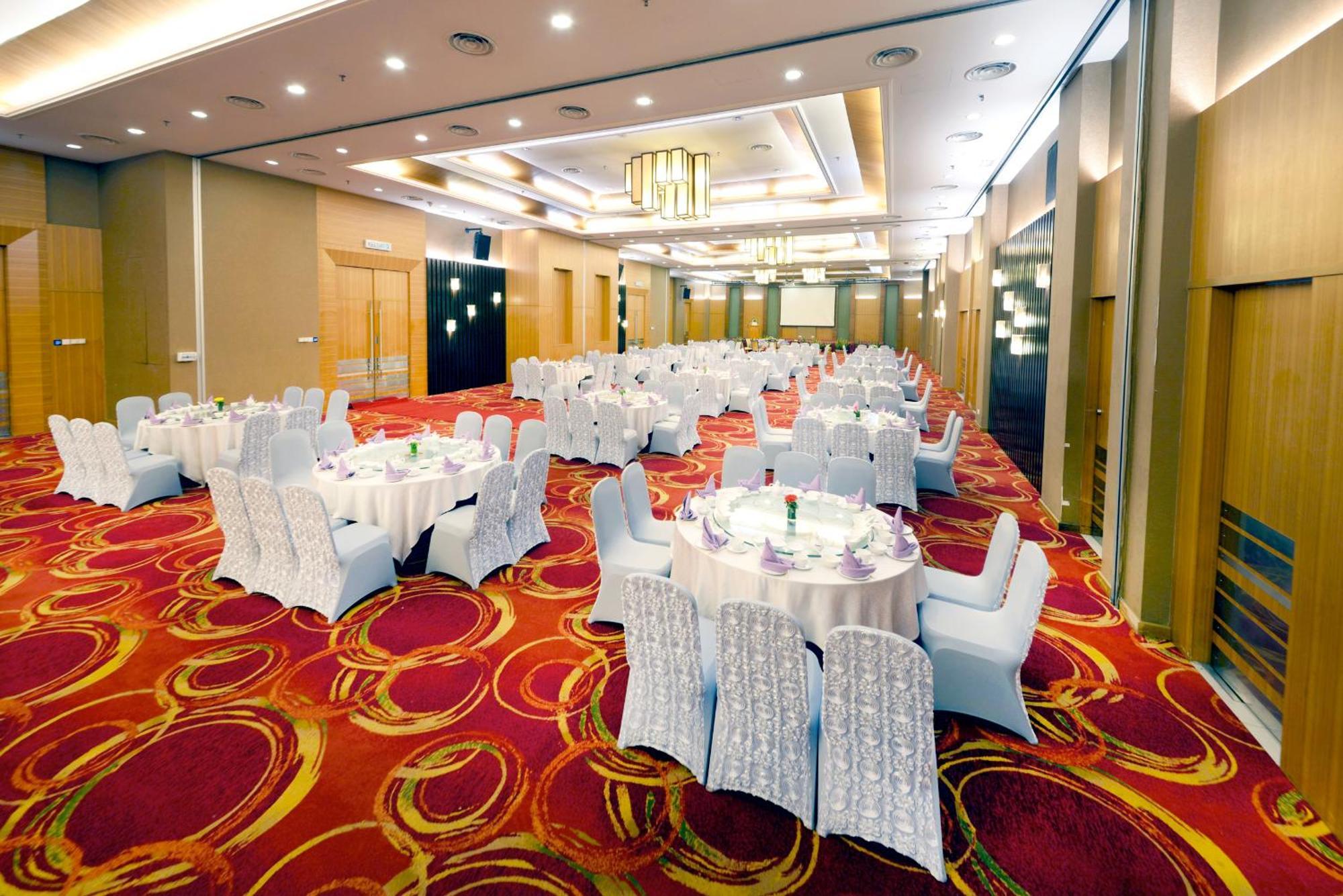 Grand Lexis Port Dickson Ξενοδοχείο Εξωτερικό φωτογραφία The ballroom of the hotel