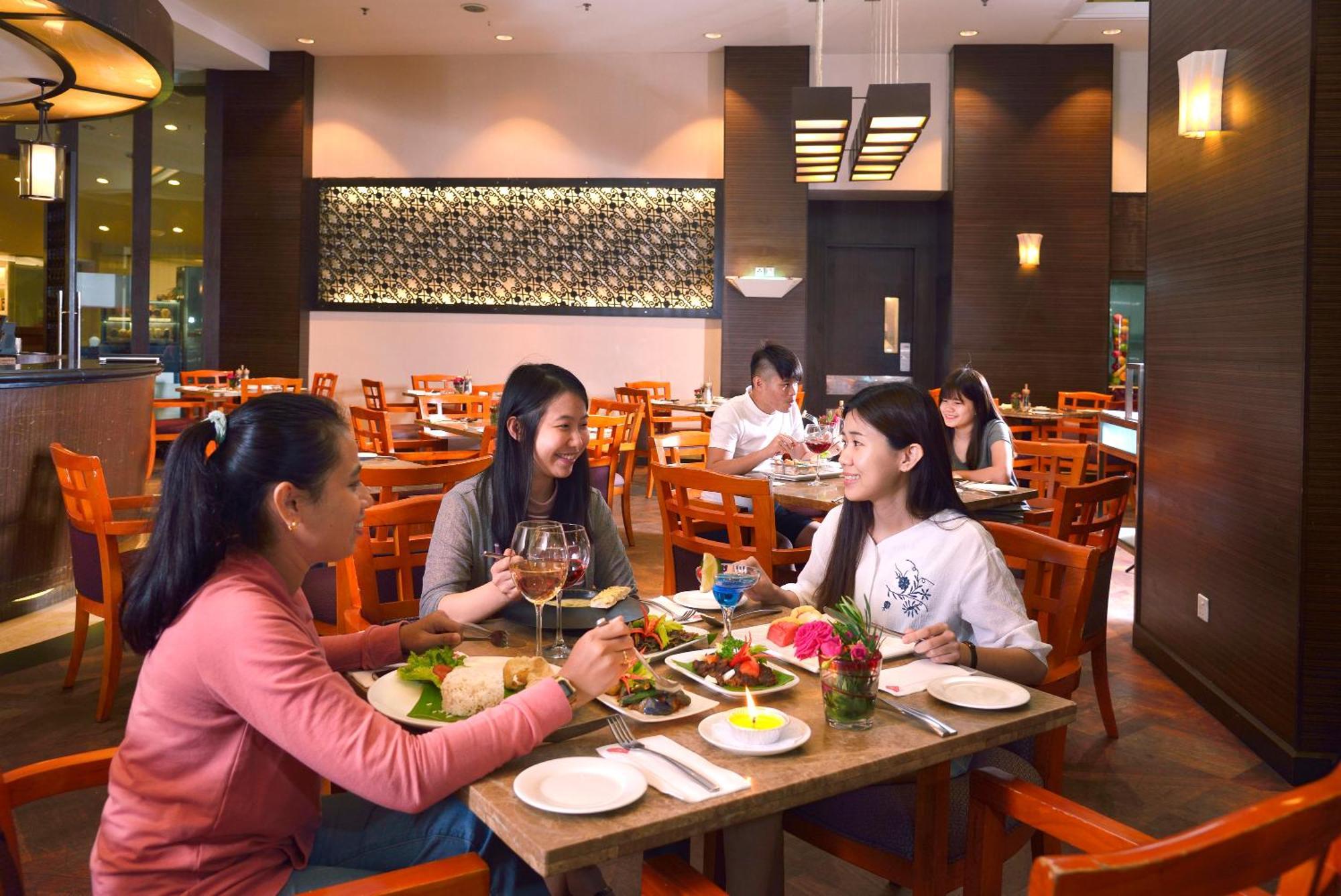 Grand Lexis Port Dickson Ξενοδοχείο Εξωτερικό φωτογραφία A restaurant in Vietnam