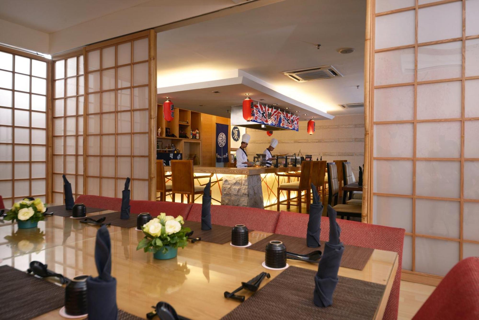 Grand Lexis Port Dickson Ξενοδοχείο Εξωτερικό φωτογραφία Interior of a restaurant