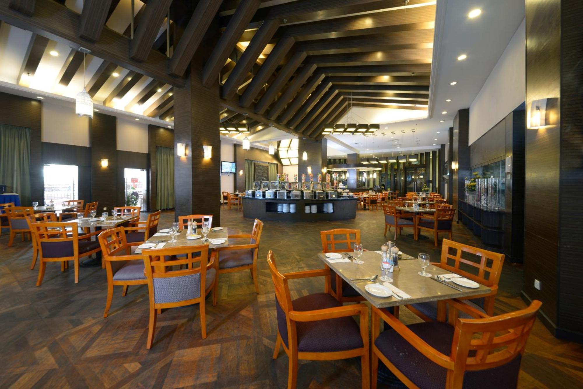 Grand Lexis Port Dickson Ξενοδοχείο Εξωτερικό φωτογραφία The restaurant