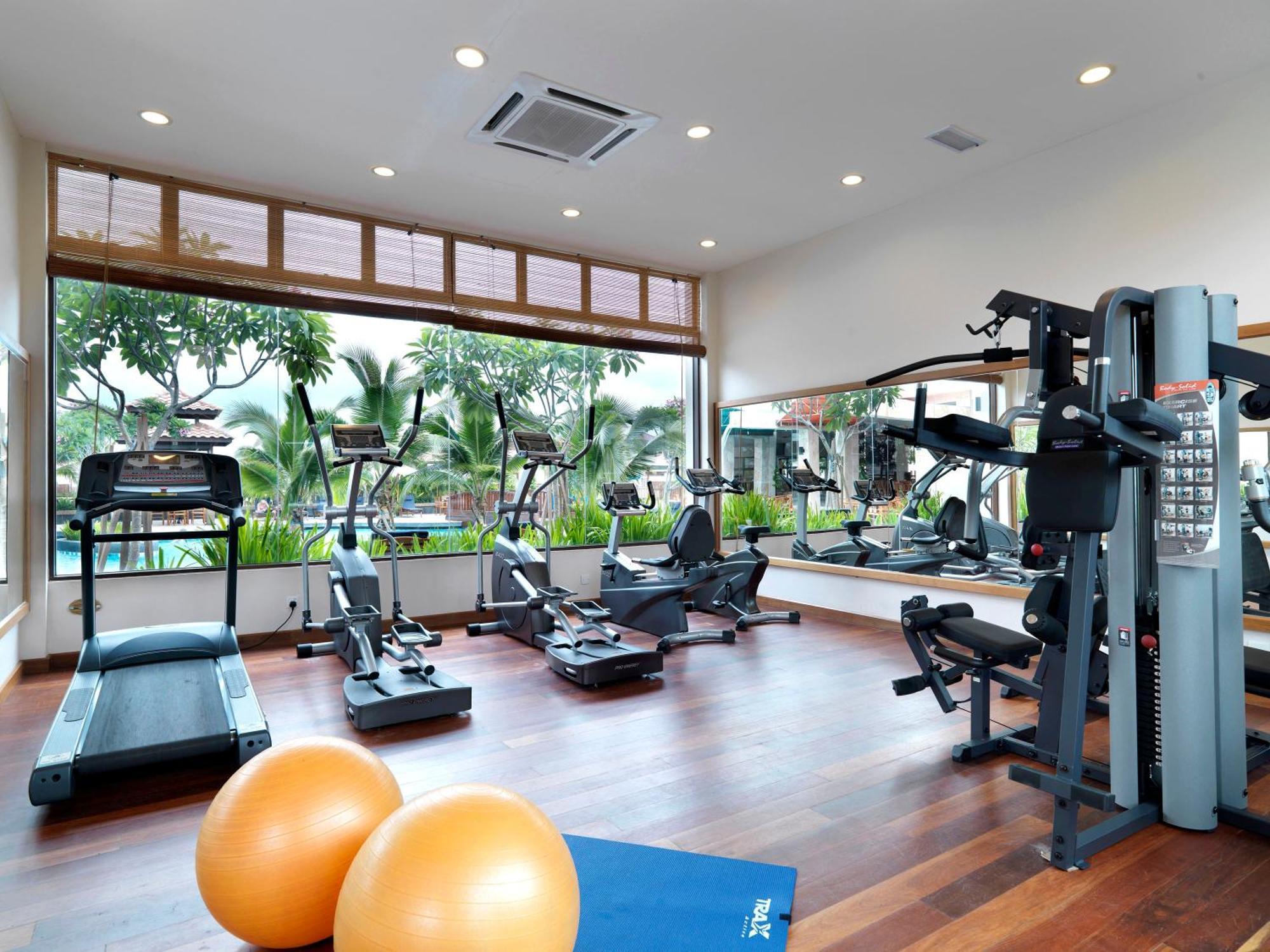 Grand Lexis Port Dickson Ξενοδοχείο Εξωτερικό φωτογραφία A gym in a hotel