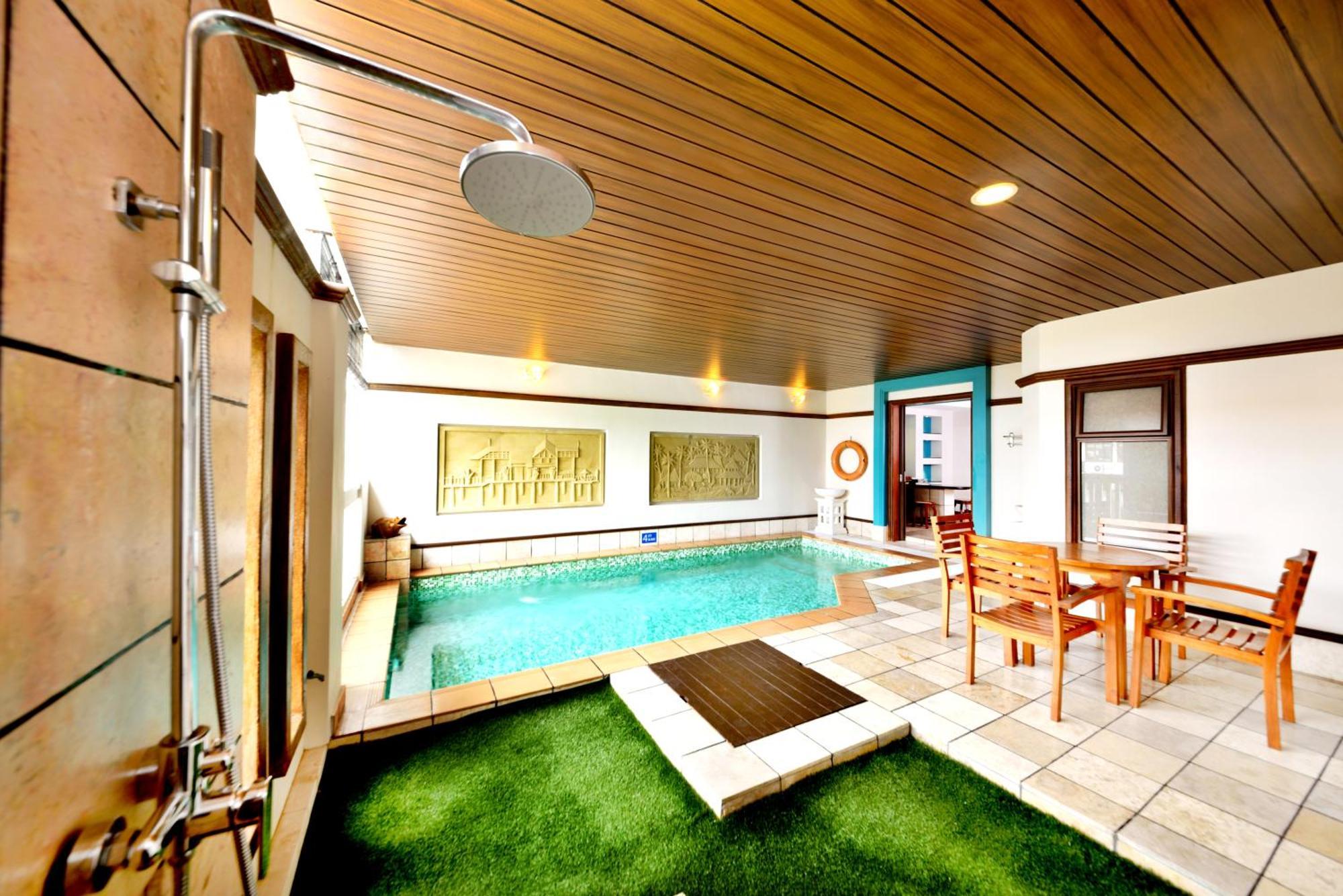 Grand Lexis Port Dickson Ξενοδοχείο Εξωτερικό φωτογραφία A private onsen in a hotel