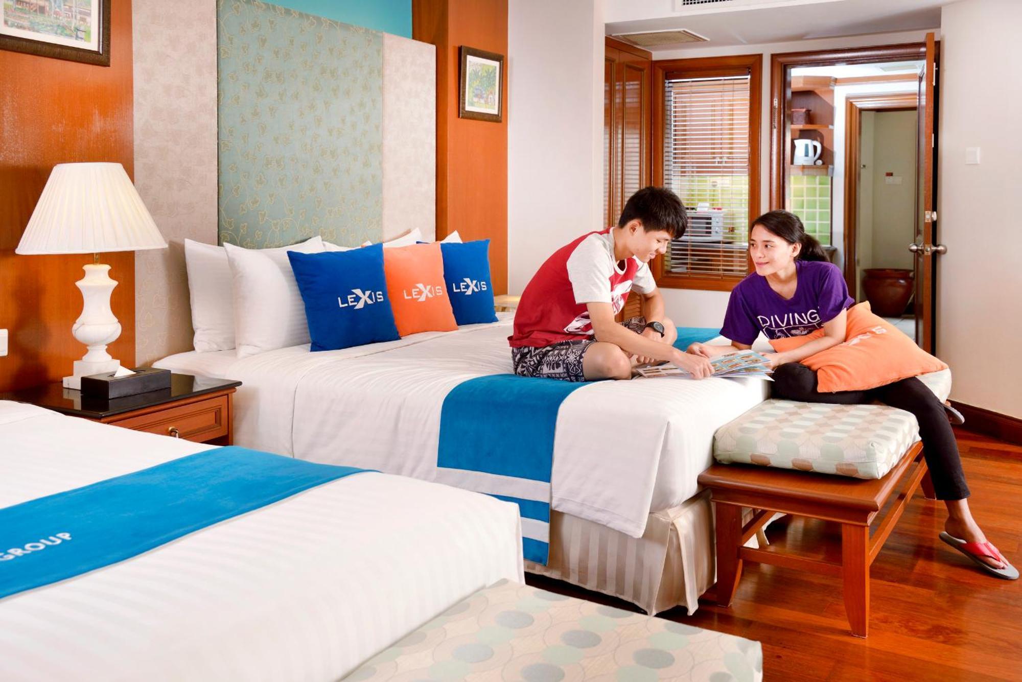Grand Lexis Port Dickson Ξενοδοχείο Εξωτερικό φωτογραφία A family room at Le Méridien Phuket Resort & Spa